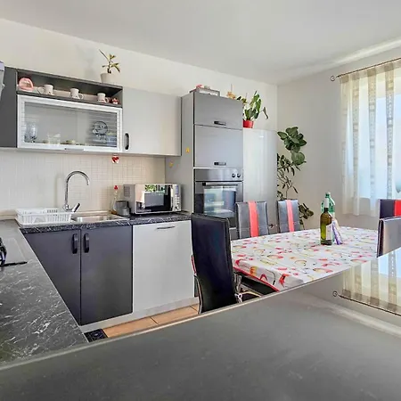 Mark Apartment *